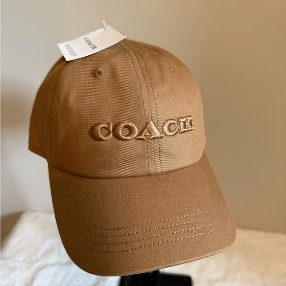 Coach Women’s NWT’s Embroidered Baseball Cap “Light Saddle” - Picture 2 of 5
